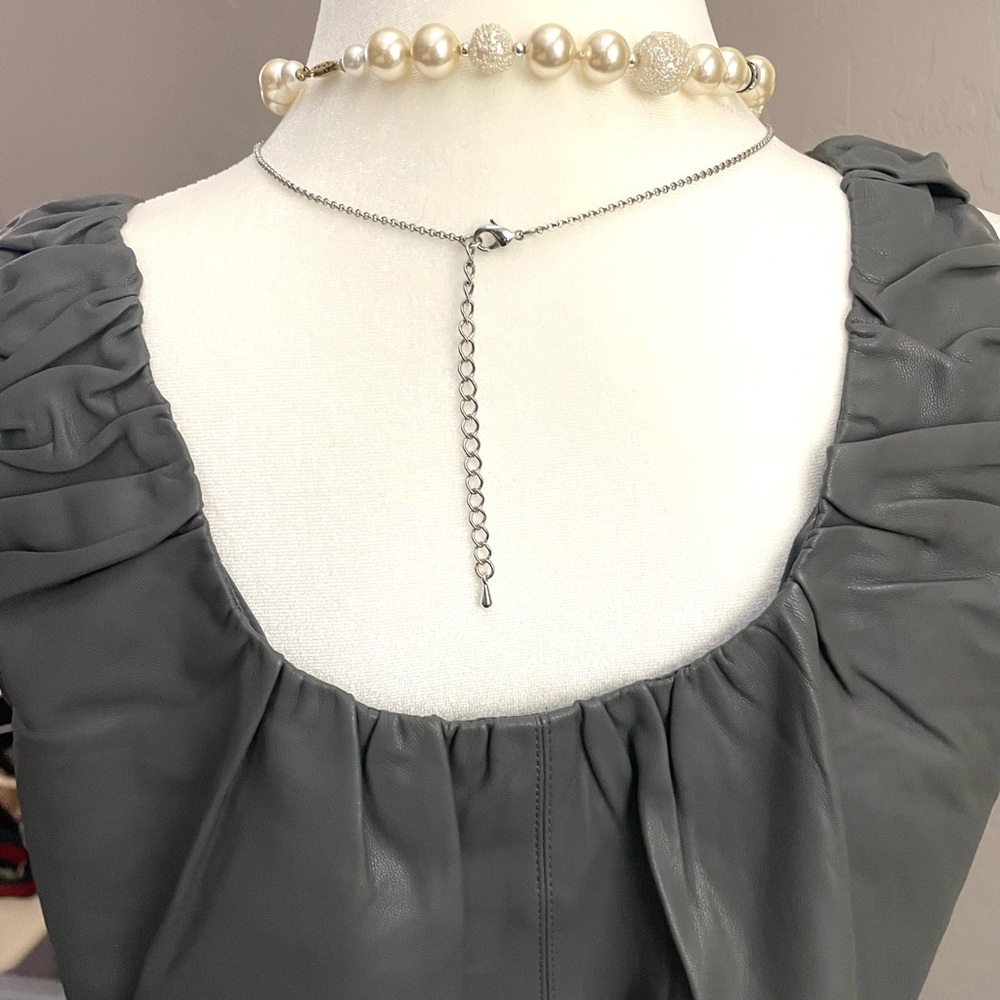 Dolce Cabo grey Sleeveless Top - Picture 6 of 10
